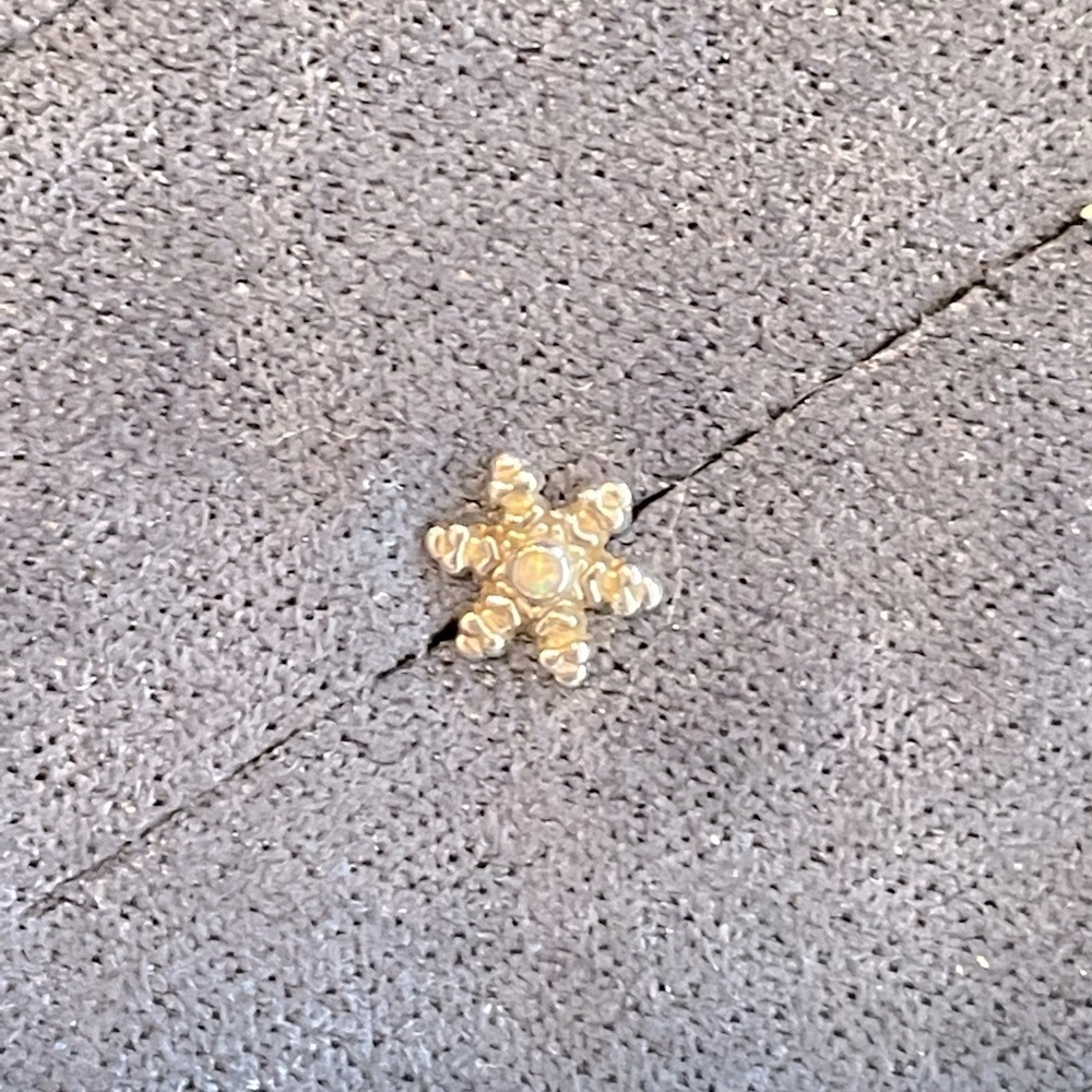 Body Gems Threadless Snowflake End - image 1